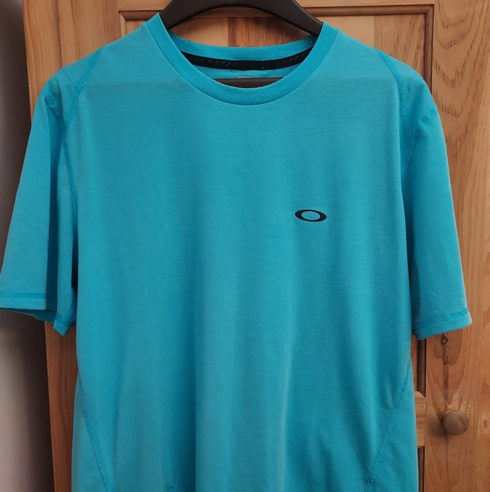 Oakley Tee Shirt